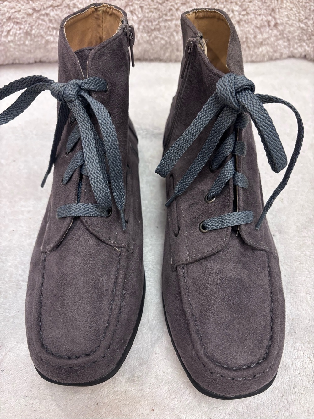Almost Brand Stylish Ankle Booties By Comfort View - Size 8 WW - Box 20